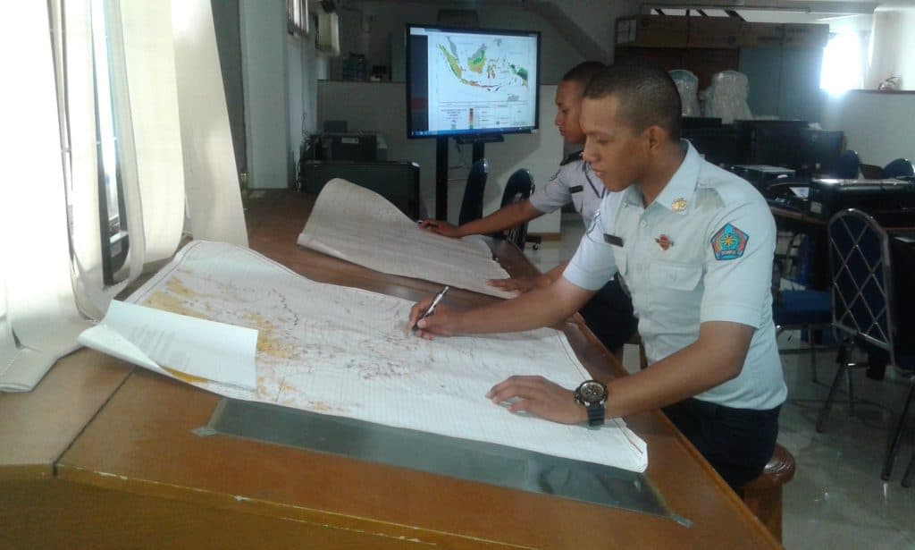 Lulusan & penempatan kerja STMKG